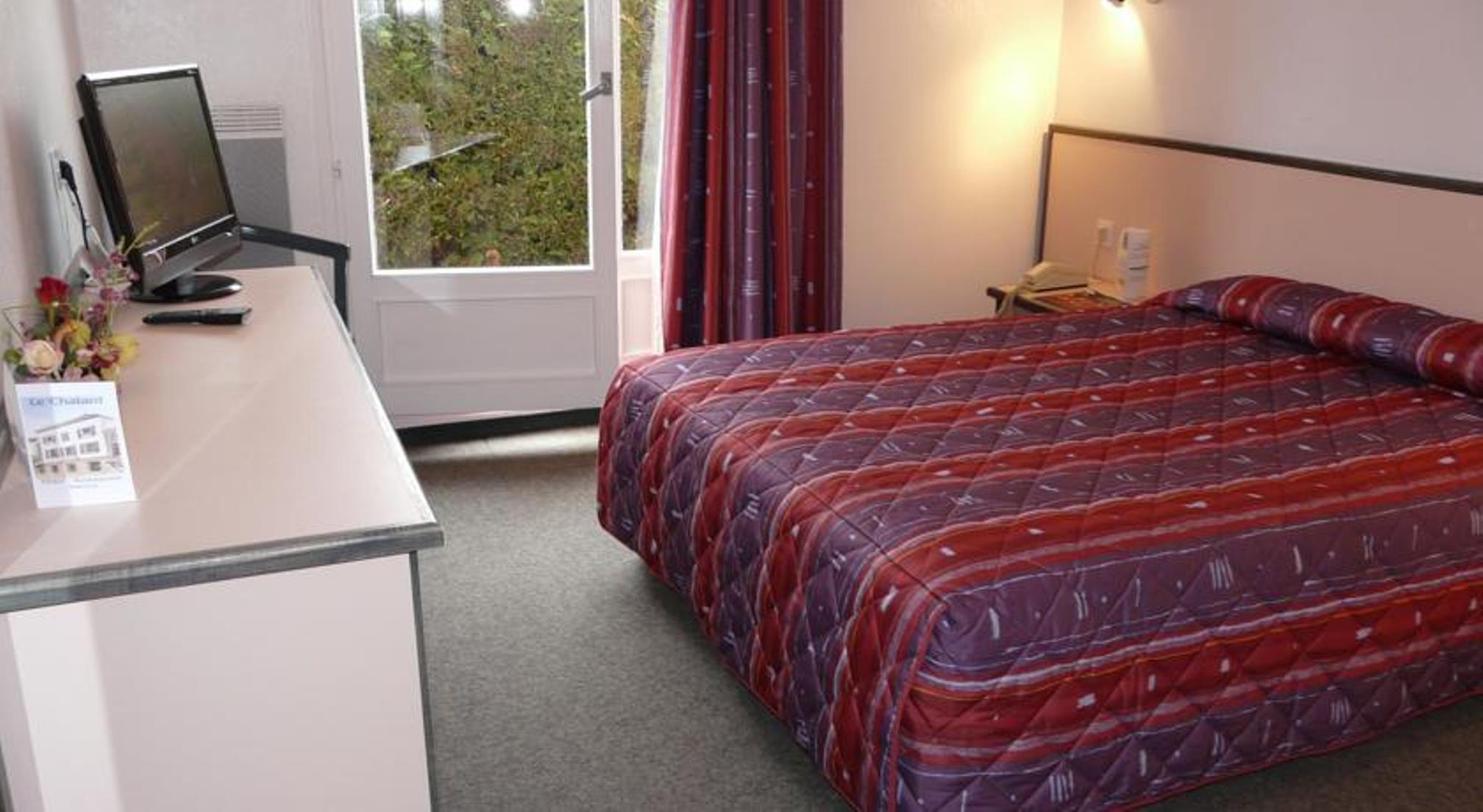 Hotel Le Chatard Sarcey Eksteriør bilde